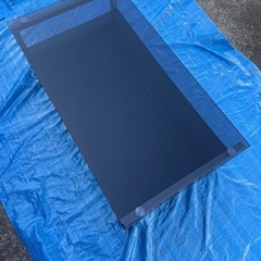ガラステーブル 家具の画像