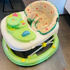 西松屋エンジョイウォーカー　歩行器の画像
