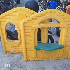 海外 プレイハウス 車 汚れありの画像