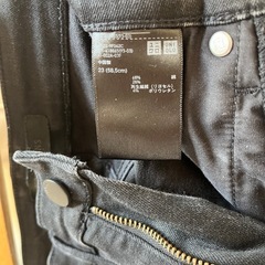 ユニクロ　黒　スキニーの画像