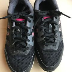 スニーカー アシックス レーザービーム ブラック x ピンク 22cm 22.0 洗濯済 Asics 黒 シューズの画像