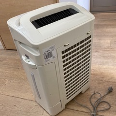 シャープ加湿空気清浄機　KC-Z45-Wの画像