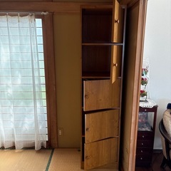 収納家具、隠して沢山入ります。の画像