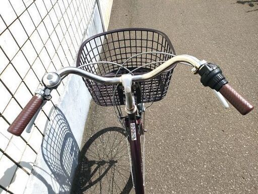 自転車 26インチ 外装6段変速 ライト付き 6段切り替え  リアキャリア付き ママチャリ シティサイクル 赤系 ボルドー 小豆色 札