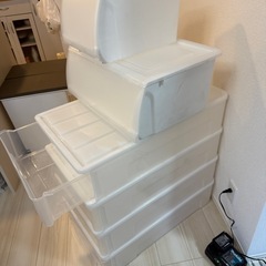 衣装ケース　収納ボックス　0円の画像