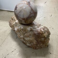 リサイクルショップどりーむ荒田店　No4514 大理石の置き物　２５ｃｍ×１８ｃｍの画像