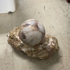 リサイクルショップどりーむ荒田店　No4514 大理石の置き物　２５ｃｍ×１８ｃｍの画像