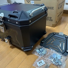 【美品】バイク・ONESTEPリアボックス45L の画像