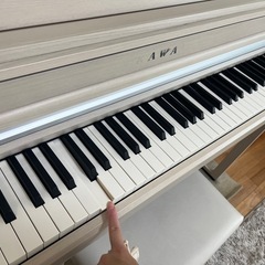 ハイブリッド型電子ピアノ(木製鍵盤)の画像