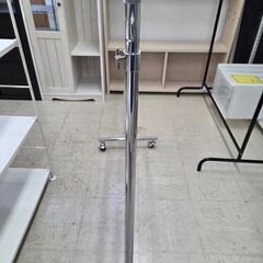 J8588 【リユースのサカイ柏店】 ハンガーラック クリーニング済みの画像