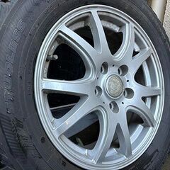 215/60 R16 スタッドレスタイヤ 4本セット（ホイール付き）　YOKOHAMAの画像