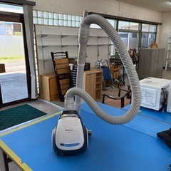 Panasonic  掃除機  パック式  2020年製  MC-PKL21A-Wの画像
