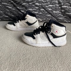 JORDAN ACCESS PS WHITE BLACK 18cmの画像