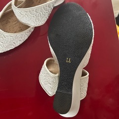 未使用サンダルの画像