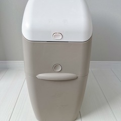 Aprica オムツ用ゴミ箱の画像