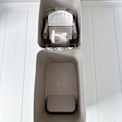 Aprica オムツ用ゴミ箱の画像