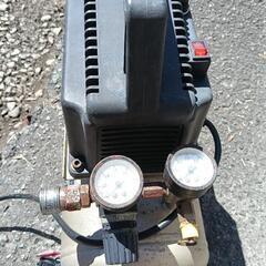 職人さん、現場仕事の人、ＤＩＹ.１０ｌ  コンプレッサーの画像