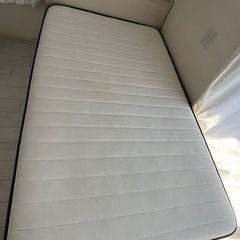 ニトリSDベッドフレームとマットレスセットの画像