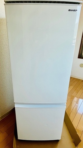 SJ-D17FJ-W 冷蔵庫　2019年製造