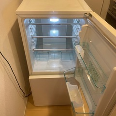【無料】110L冷蔵庫 ユーイング UR-FG110J 2017年製 ★明日9/7引き取りできる方優先★（昭和町駅徒歩10分）の画像