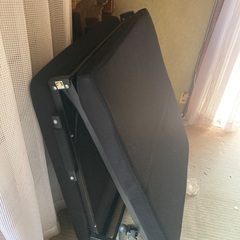 冷蔵庫を処分してくれたら37インチテレビ、ベットなどあげますの画像