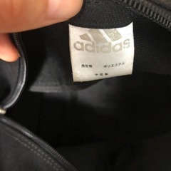 adidasバッグの画像