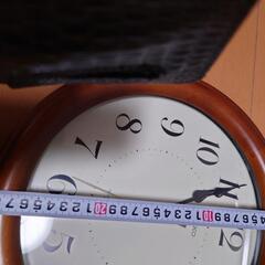 SEIKO壁掛け時計(動作品) 木製。の画像