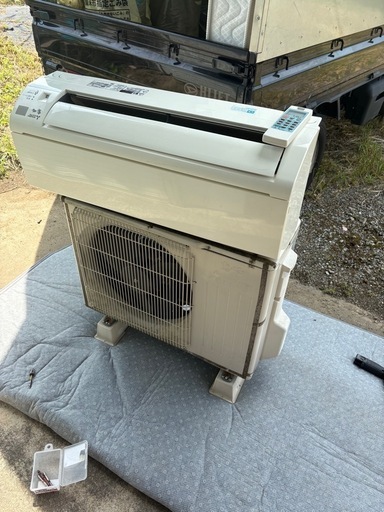 三菱　エアコン　2016年製