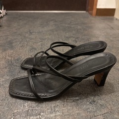 SALON adam et ropé ストラップミュールサンダルの画像