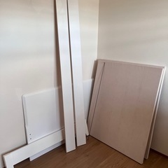 ベッドフレームの画像
