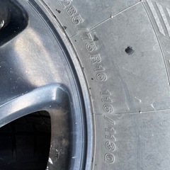 ランクル100  スタッドレスの画像