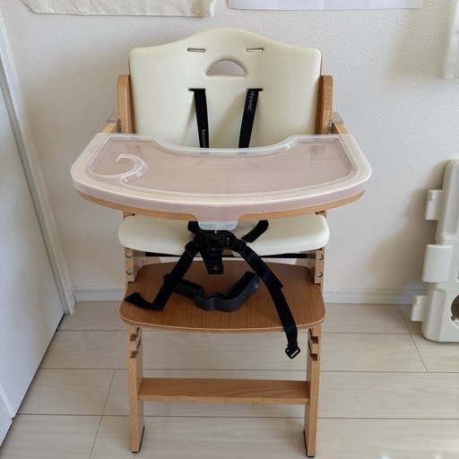 ビヨンドジュニア　ハイチェア