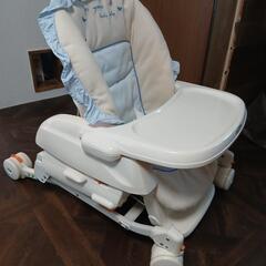 Combiベビーチェア　リクライニング機能付きスウィング機能付きの画像
