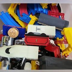 プラレールまとめ売り 大量 3段BOX 付き(一部地域にて配達します)の画像