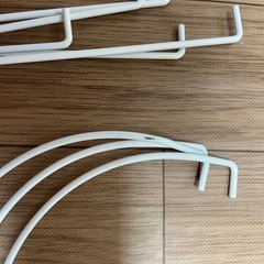 ニトリ 
伸縮ザル・ボウル・フライパンスタンド 伸縮幅30-54cm キッチン収納ラック 白の画像