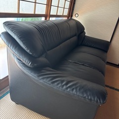 【難あり
】合皮三人掛けソファー  黒の画像
