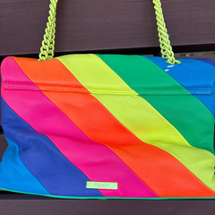 バッグ　カードガイガーロンドン　KURT GEIGER Londonの画像
