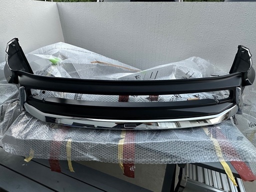 ハリアー　80系　モデリスタ　
フロントスポイラー