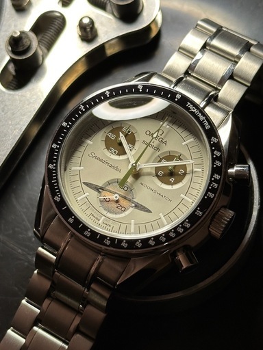 腕時計 Omega Speedmaster Moonswatch Saturn