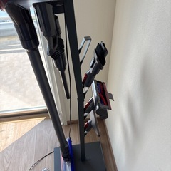 dyson v8fluffy+掃除機の画像