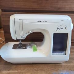 ジューキ　コンピューターミシン　USED　刺しゅう　JUKI　jupre　ハンドメイドの画像