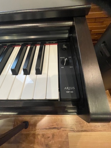 YAMAHA 電子ピアノ YDP-143ヤマハ