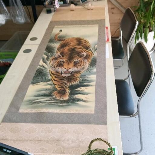 0906-042 虎の掛軸