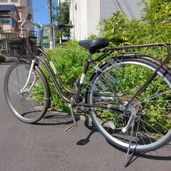 ２６インチのちょっとお洒落な自転車です。ＬＥＤオートライト、外装６段ギア付です。の画像