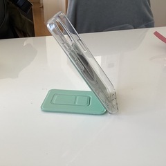 iPhone15Pro　スマフォケース 便利なスタンド付き　の画像