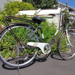 ２６インチのちょっとお洒落な自転車です。ＬＥＤオートライト、外装６段ギア付です。の画像