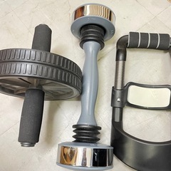 筋トレグッズ 4点セットで1000円の画像