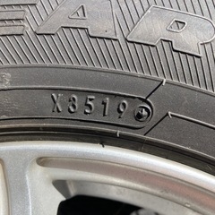 スタッドレスタイヤの画像