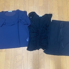 服と化粧品まとめて200円での画像