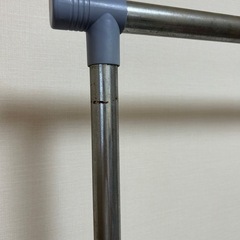 ハンガーラックの画像